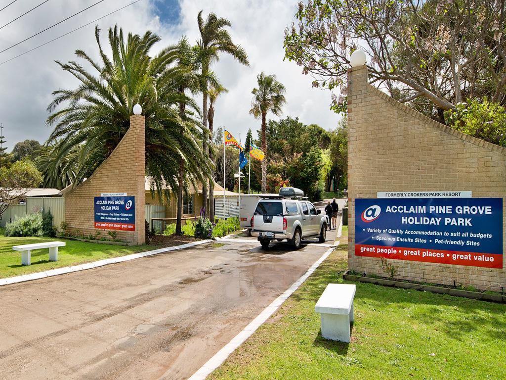 Acclaim Pine Grove Holiday Park Έσπερανς Εξωτερικό φωτογραφία