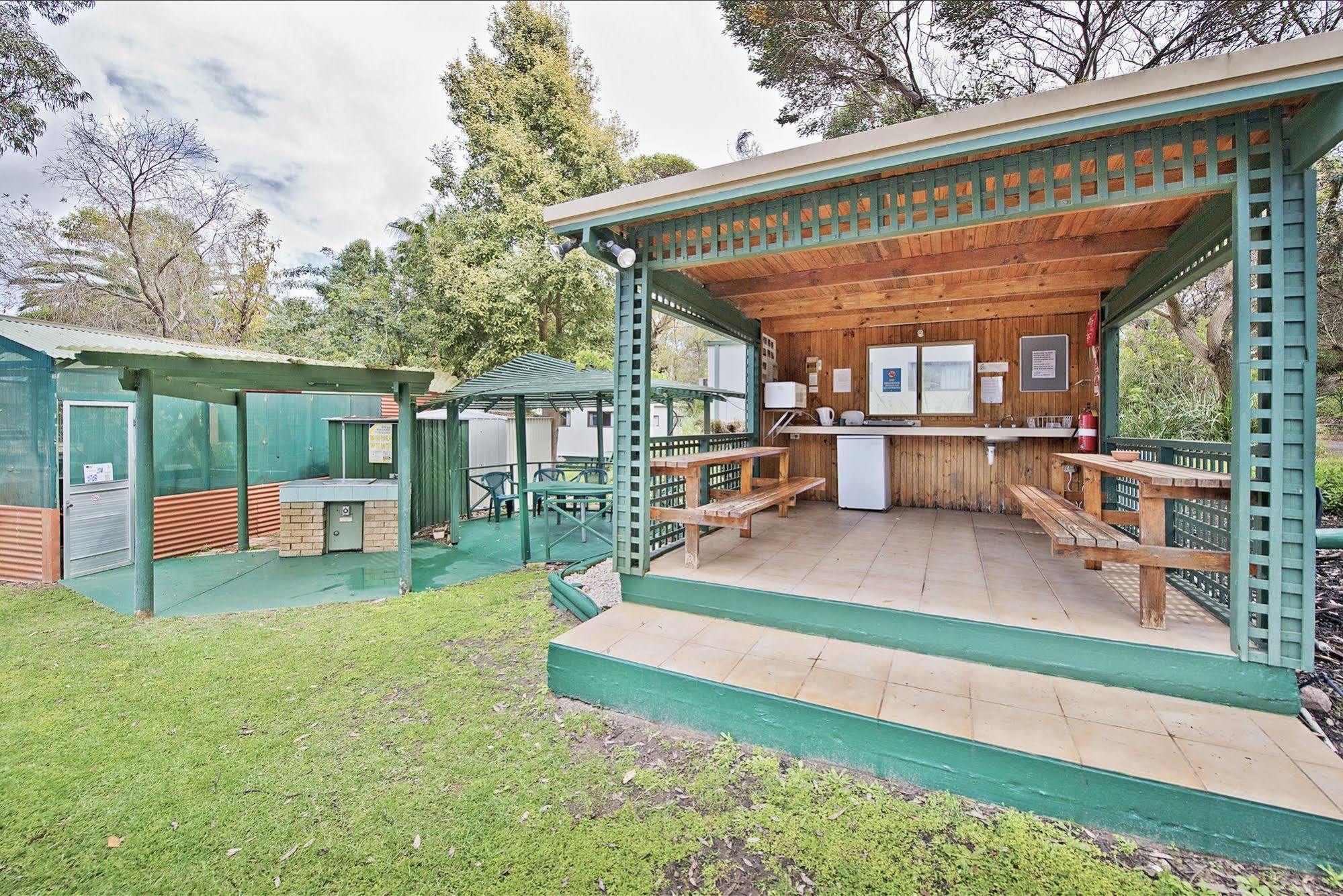 Acclaim Pine Grove Holiday Park Έσπερανς Εξωτερικό φωτογραφία